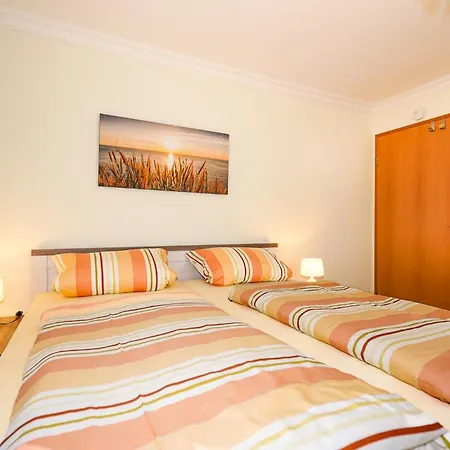 Apartment Marienburger Str 12
